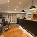 Two Timez - Boutique Szálloda 4*