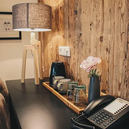 Two Timez - Boutique מלון 4*