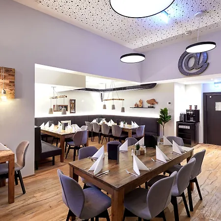 מלון Two Timez - Boutique 4*