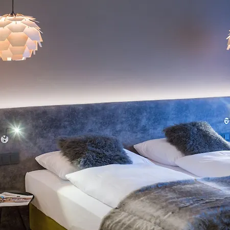 Two Timez - Boutique 4* צל-אם-זי