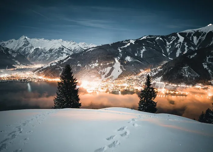 Two Timez - Boutique - With Ac Hotel