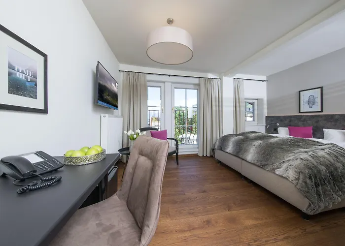 Two Timez - Boutique - With Ac Hotel 4*