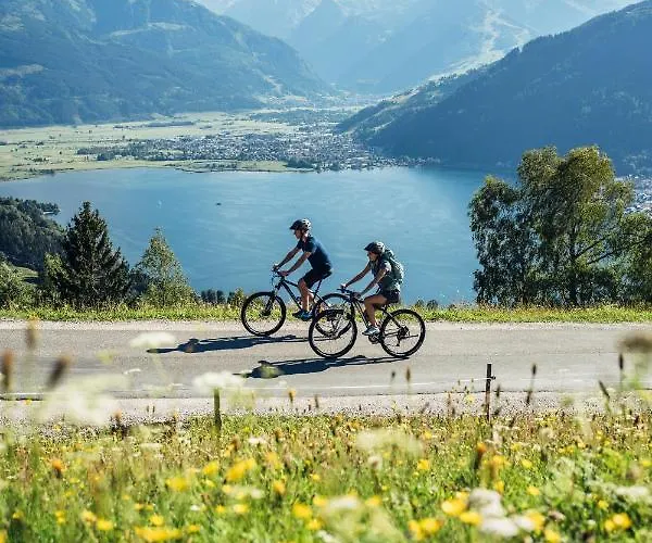 Two Timez - Boutique - With Ac