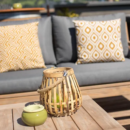 Two Timez - Boutique Готель