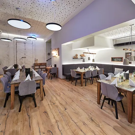 Готель Two Timez - Boutique Целль-ам-Зеє