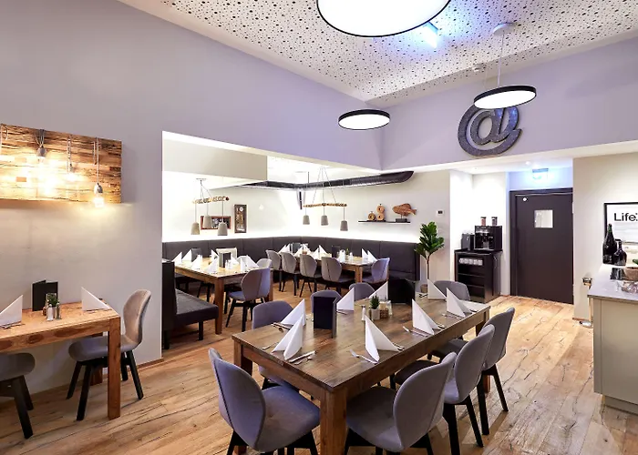 מלון Two Timez - Boutique 4*