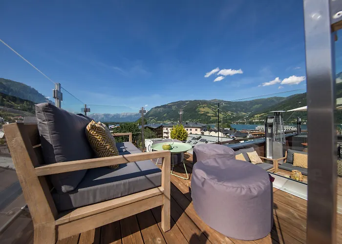 Two Timez - Boutique 4*